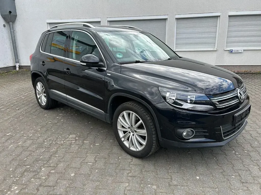 Gebraucht VW Tiguan Sportline 160 PS (117 kW) 2015 Schwarz SUV