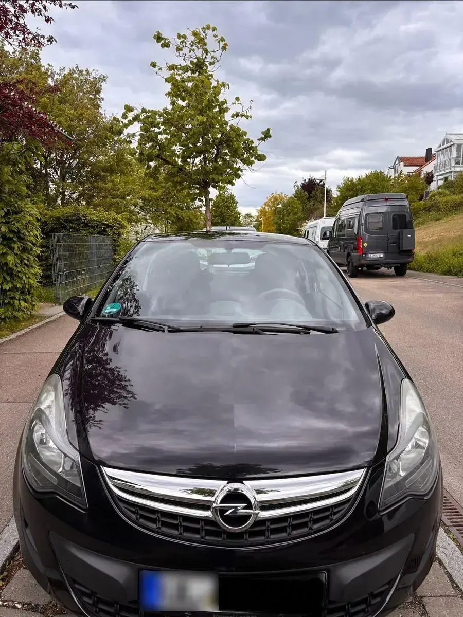 Gebraucht Opel Corsa Active 87 PS (63 kW) 2014 Schwarz Kleinwagen