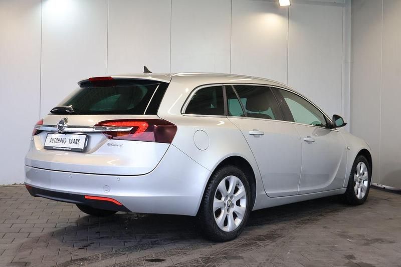 Gebraucht Opel Insignia Innovation 140 PS (102 kW) 2015 Silber Kombi