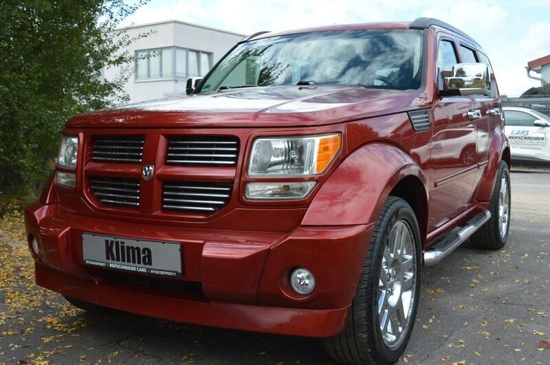 Gebraucht Dodge Nitro 264 PS (194 kW) 2007 Rot SUV
