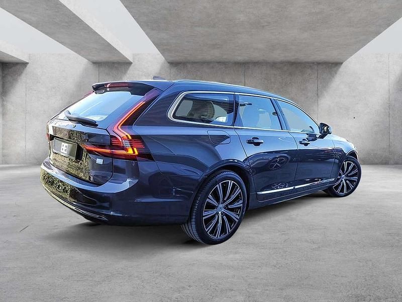 Second-hand Volvo V90 Ultimate 455 CP (334 kW) 2023 Gri Break