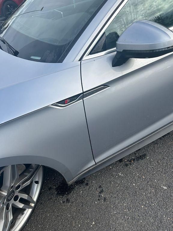 Gebraucht Audi A5 S-Line 245 PS (180 kW) 2019 Silber Coupé