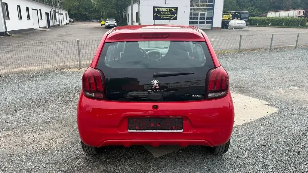 Gebraucht Peugeot 108 69 PS (50 kW) 2017 Rot Kleinwagen