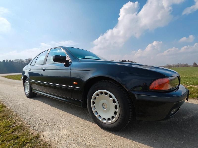 Gebraucht BMW 520 150 PS (110 kW) 1998 Schwarz Limousine
