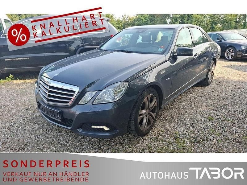 Tenoritgrau metalliclack Gebraucht 2009 Mercedes E200 Avantgarde Limousine | 8.985 € (Guter Preis) - Bild 1/4