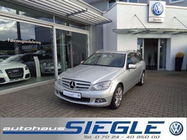 Silber metallic Gebraucht 2009 Mercedes C220 Avantgarde Kombi | 11.490 € - Bild 1/4