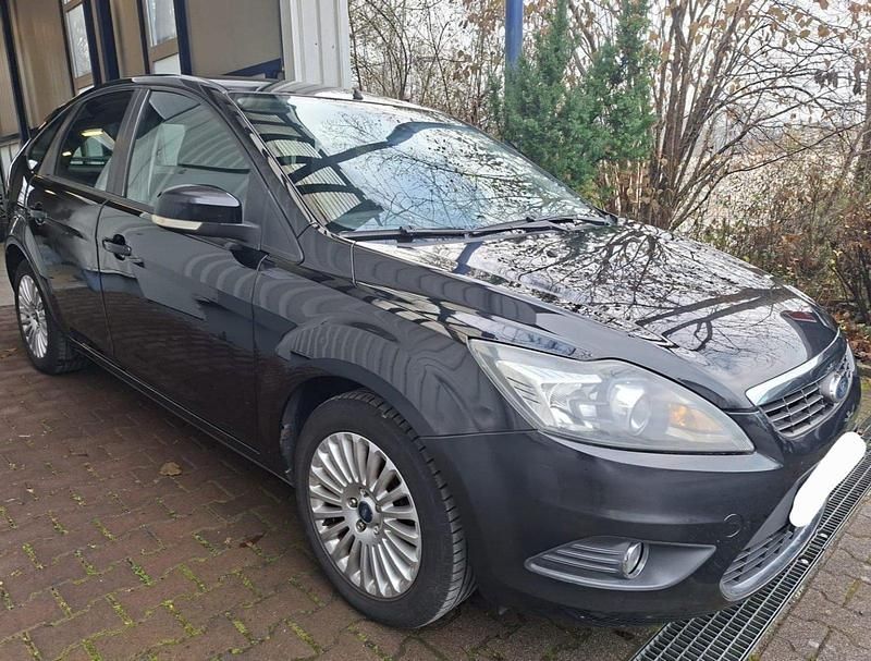 Gebraucht Ford Focus 105 PS (77 kW) 2008 Schwarz Kleinwagen