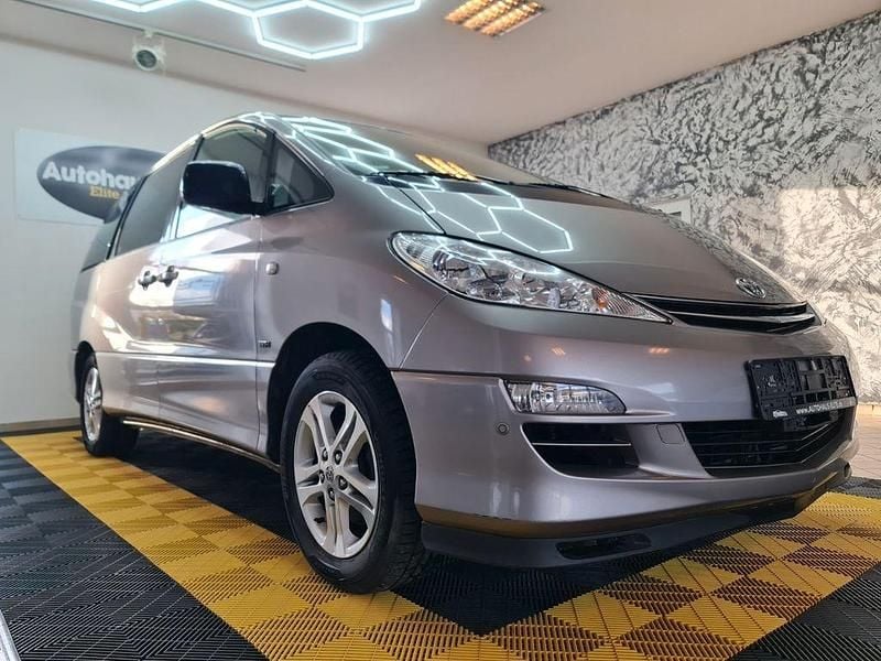 Grau Gebraucht 2005 Toyota Previa Van / Kleinbus | 5.950 € - Bild 1/4