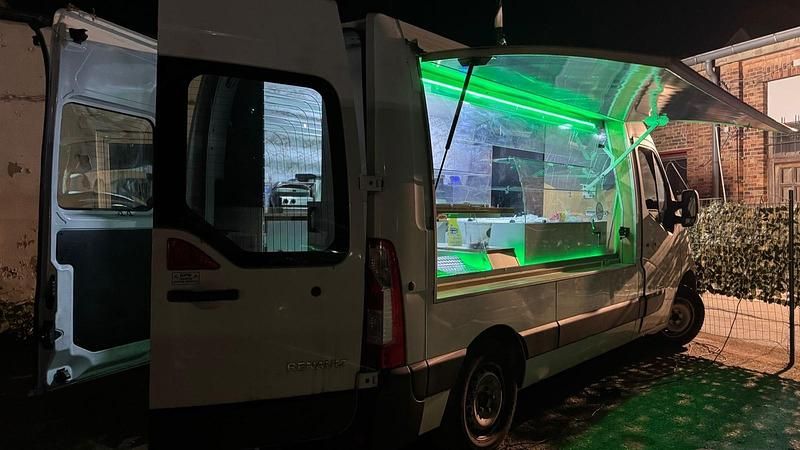 Weiß Gebraucht 2012 Renault Master Van | 25.000 € - Bild 1/4