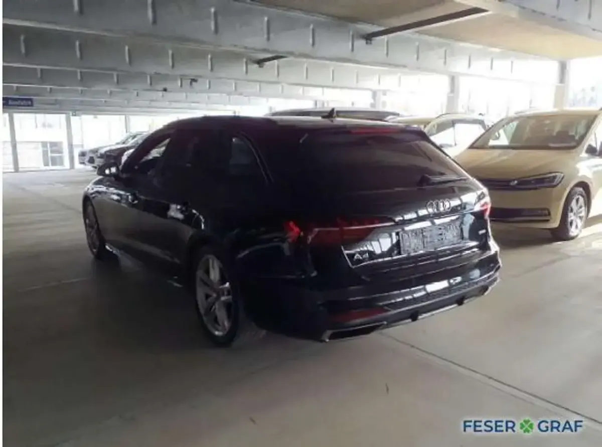 Gebraucht Audi A4 S-Line 265 PS (194 kW) 2023 Mythosschwarz metallic Kombi