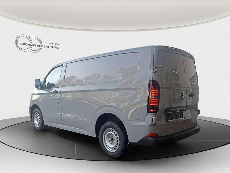 Neu VW Transporter 150 PS (110 kW) 2025 Stone grey Van
