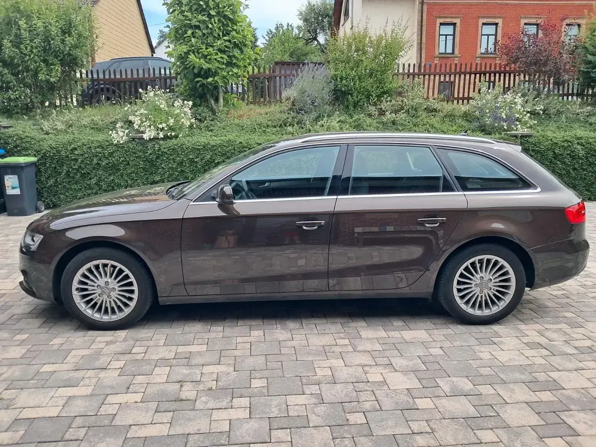 Gebraucht Audi A4 Ambition 150 PS (110 kW) 2014 Braun Kombi