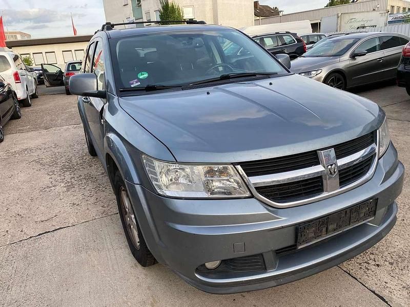 Gebraucht Dodge Journey SE 140 PS (102 kW) 2010 Silver steel metallic SUV