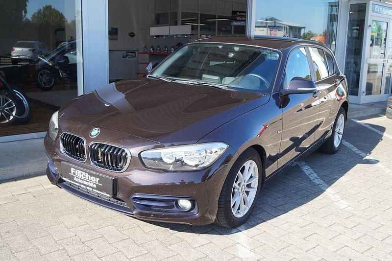Braun Gebraucht 2016 BMW 118 Sport Line Kleinwagen | 15.990 € (Etwas zu teuer) - Bild 1/4