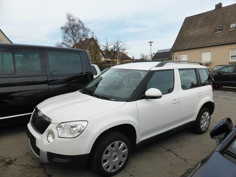 Gebraucht Skoda Yeti Active 105 PS (77 kW) 2013 Weiß SUV