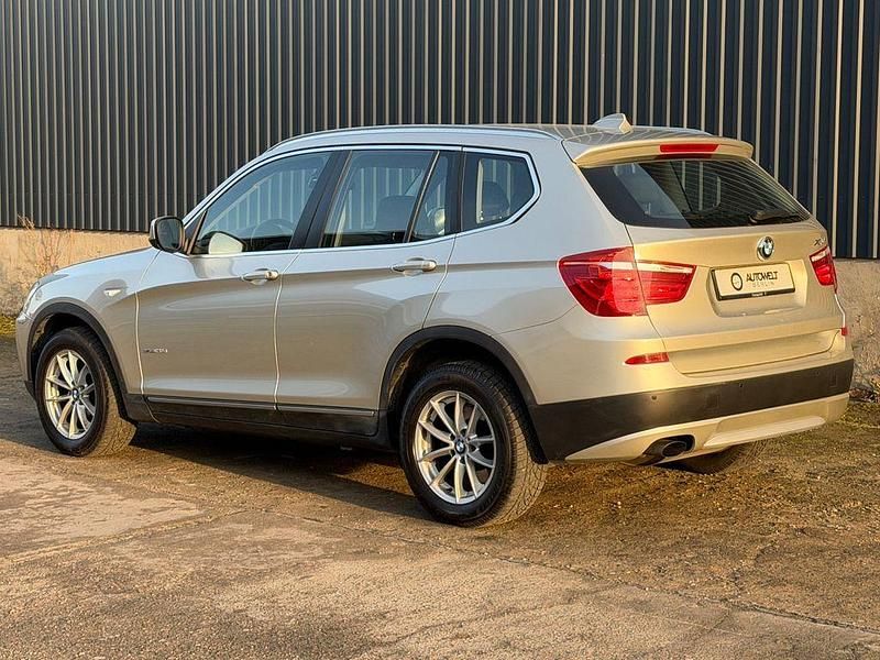 Gebraucht BMW X3 184 PS (135 kW) 2011 Gold SUV