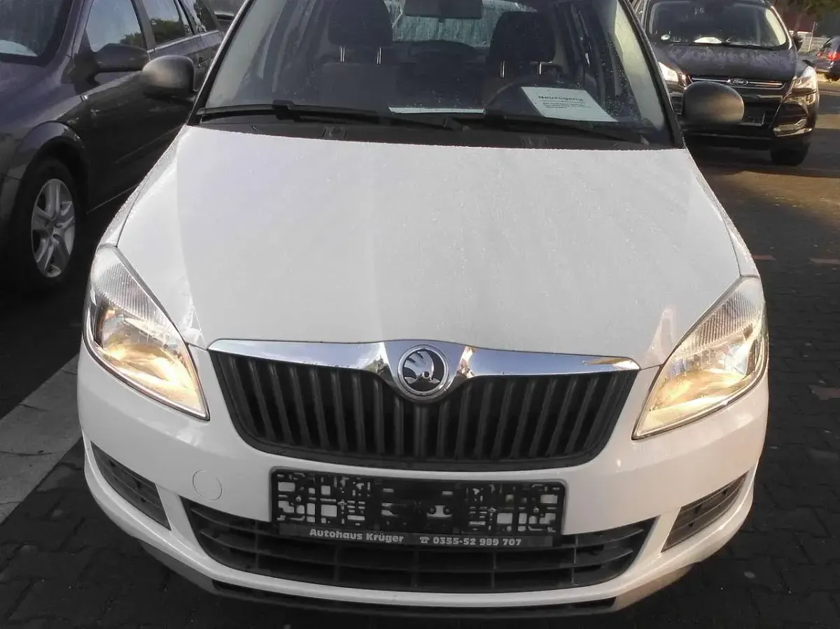 Gebraucht Skoda Fabia 60 PS (44 kW) 2014 Weiß Kleinwagen