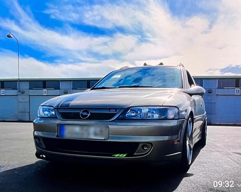 Gebraucht Opel Vectra 136 PS (100 kW) 1999 Andere farben Kombi