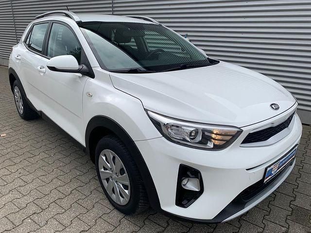 Weiß Gebraucht 2019 Kia Stonic SUV | 16.379 € (Fairer Preis) - Bild 1/4