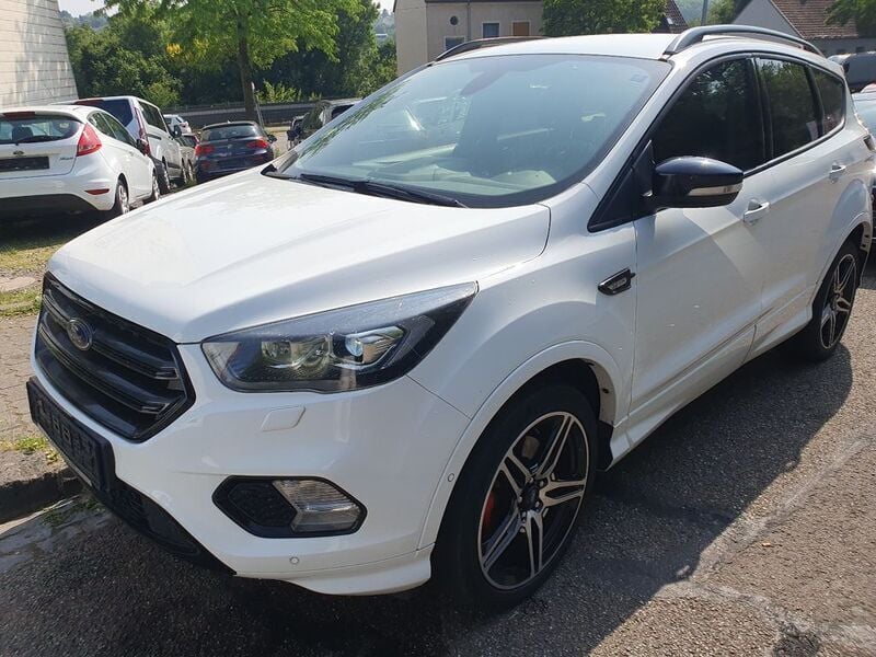 Weiß Gebraucht 2019 Ford Kuga ST-Line SUV | 15.400 € (Guter Preis) - Bild 1/4