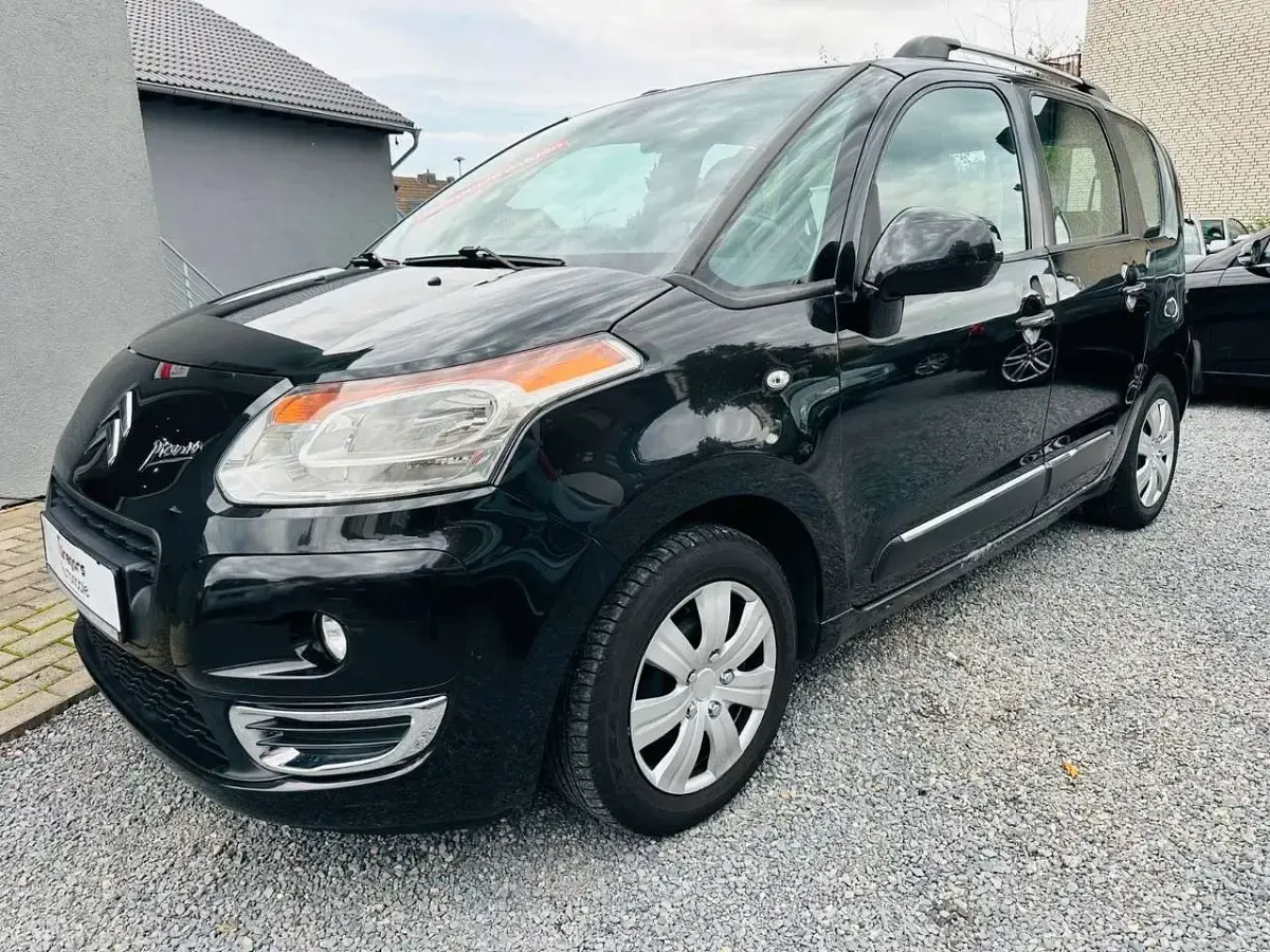 Usado Citroën C3 92 CV (67 kW) 2011 Negro Monovolumen