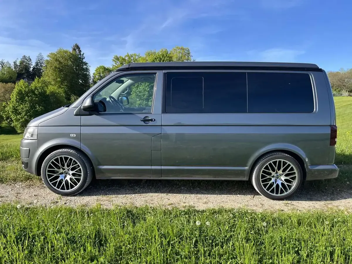 Używany VW T5 Beach 179 KM (131 kW) 2015 Szary Van