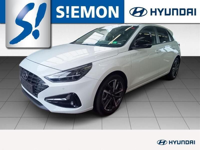 Weiss Gebraucht 2024 Hyundai i30 GO! Limousine | 19.730 € (Guter Preis) - Bild 1/4