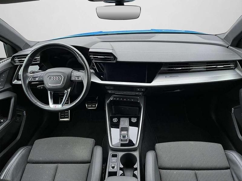 Gebraucht Audi A3 Ambiente 150 PS (110 kW) 2022 Turboblau Limousine