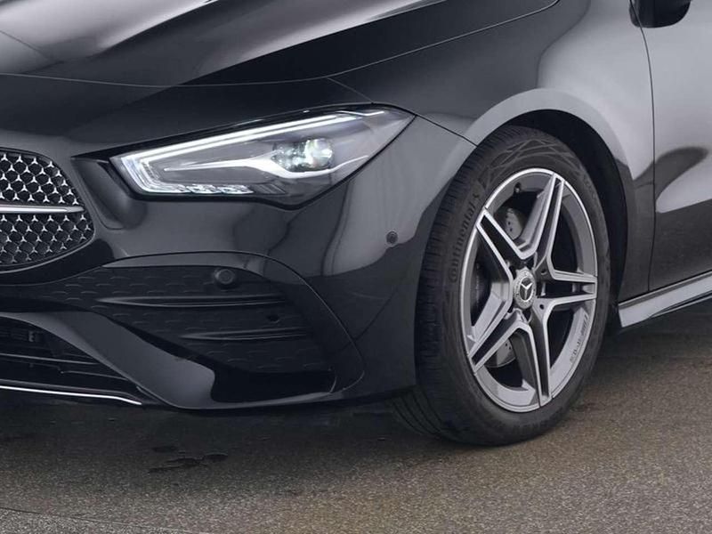 Gebraucht Mercedes CLA200 Advanced Plus 163 PS (119 kW) 2024 Kosmosschwarzmet. Kombi