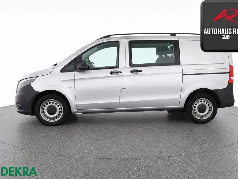 Gebraucht Mercedes Vito 136 PS (100 kW) 2022 Brillantsilber Van