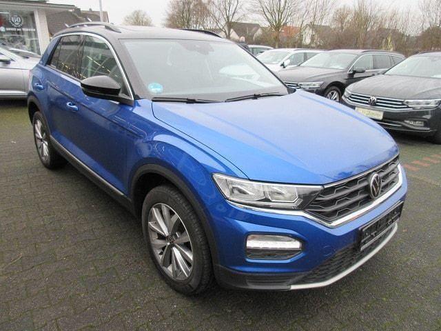 Gebraucht VW T-Roc Style 110 PS (80 kW) 2021 Ravennablau metallic schwarz SUV