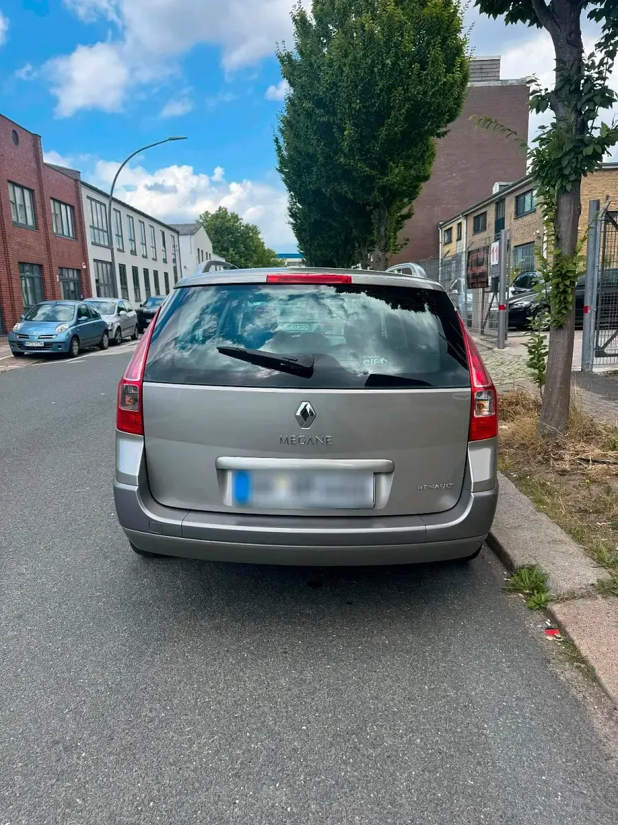 Gebraucht Renault Mégane GrandTour 110 PS (80 kW) 2007 Gold Kombi