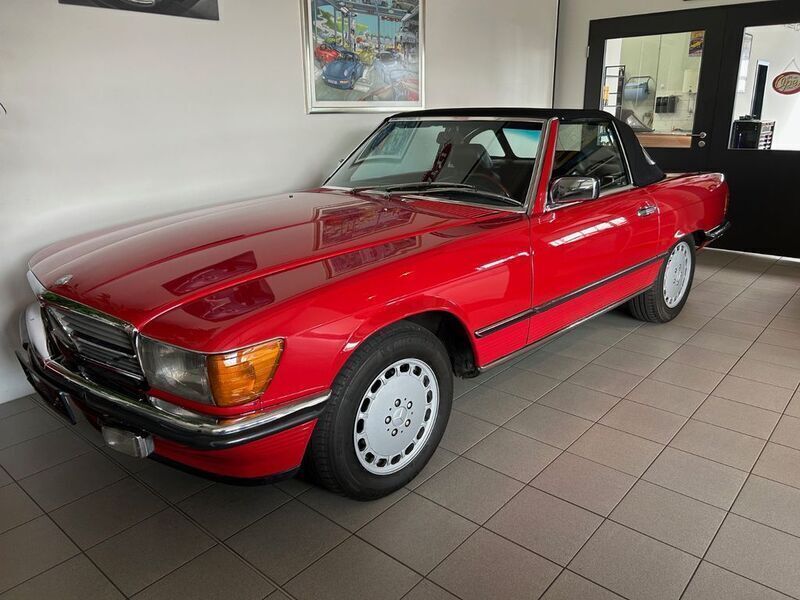 Rot Gebraucht 1986 Mercedes SL300 Cabrio | 37.999 € - Bild 1/4