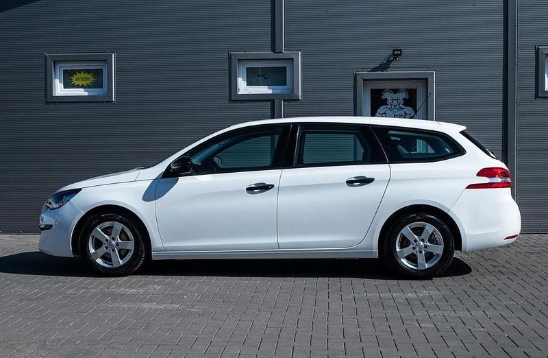 Gebraucht Peugeot 308 Access 110 PS (80 kW) 2014 Lack weiss banquise/deckende l Kombi