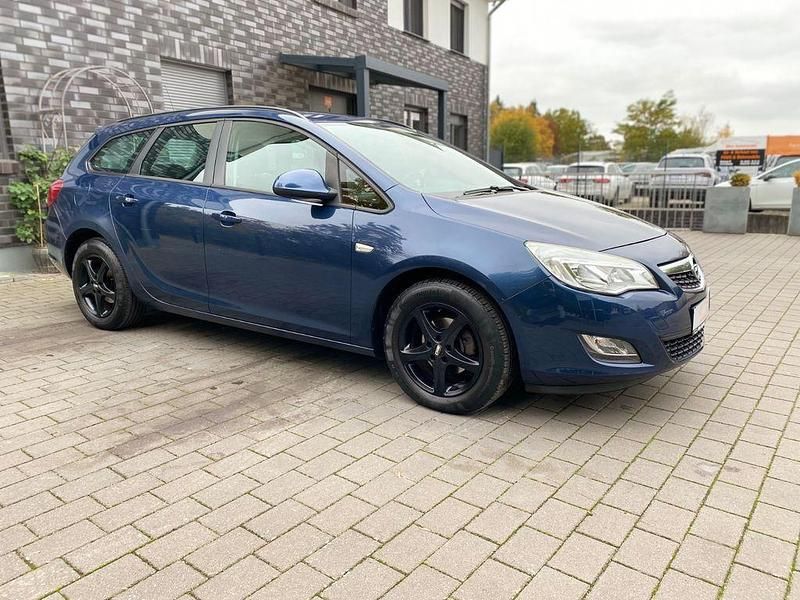 Gebraucht Opel Astra Style 110 PS (80 kW) 2016 Blau Kombi