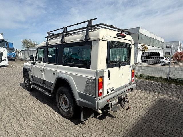 Second-hand Iveco Massif 145 CP (106 kW) 2009 Bej SUV