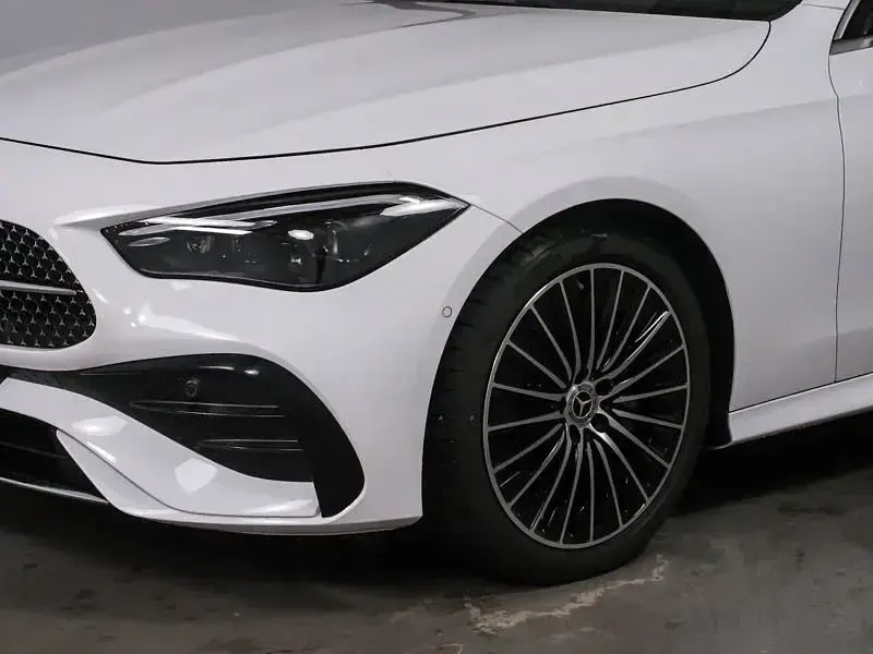 Gebraucht Mercedes CLE220 AMG 197 PS (144 kW) 2023 Polarweiss uni Coupé