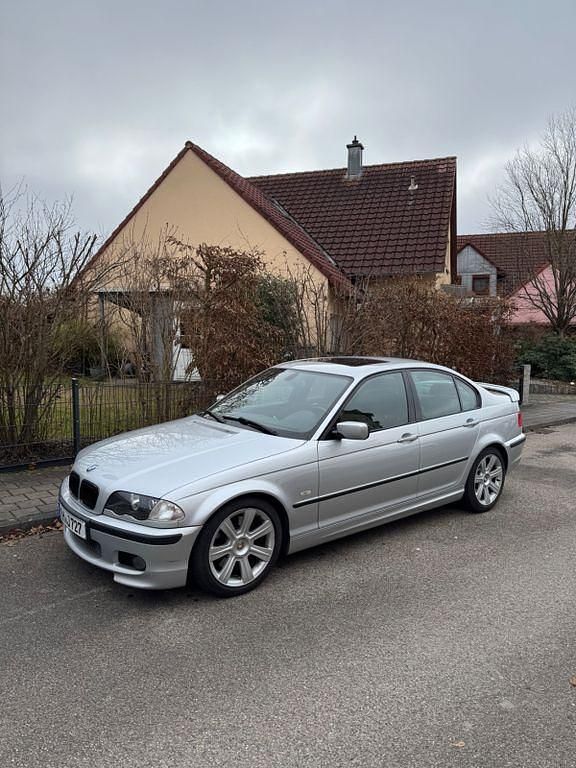 Gebraucht BMW 330 M Sport 231 PS (169 kW) 2001 Silber Limousine