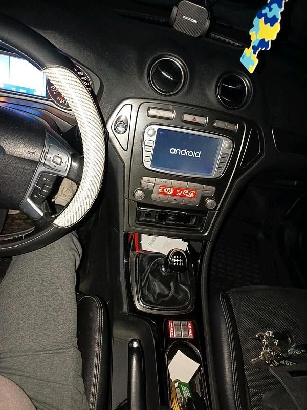 Gebraucht Ford Mondeo 179 PS (131 kW) 2010 Silber Kombi