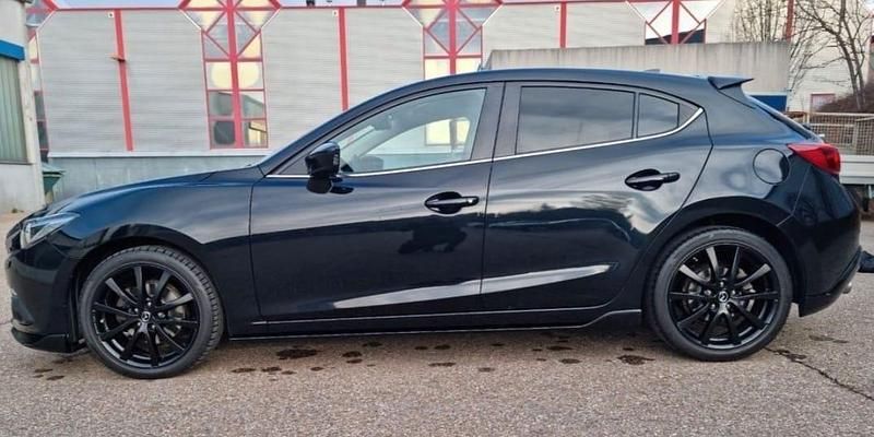 Gebraucht Mazda 3 Edition 150 PS (110 kW) 2015 Schwarz Limousine