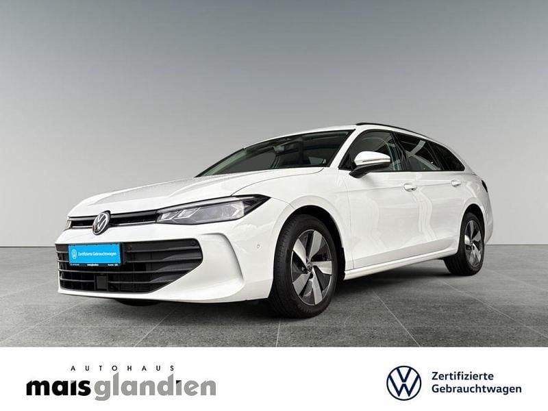 Weiß Gebraucht 2024 VW Passat Kombi | 30.780 € (Guter Preis) - Bild 1/4