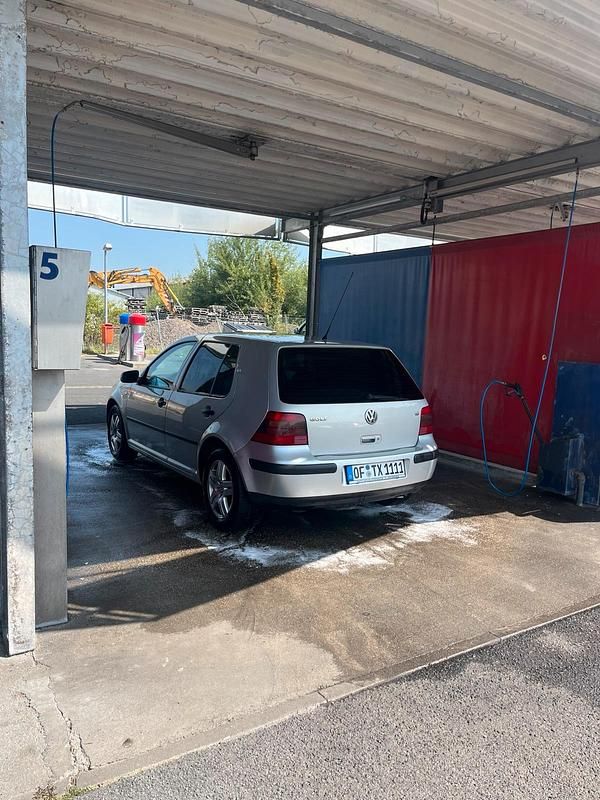 Silber Gebraucht 2000 VW Golf IV Kleinwagen | 1.600 € (Teuer) - Bild 1/4