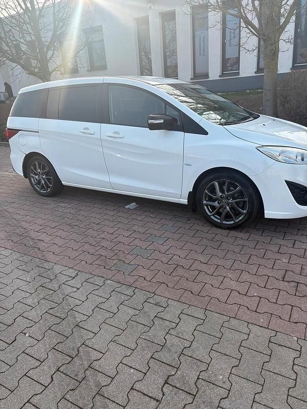Weiß Gebraucht 2013 Mazda 5 Van / Kleinbus | 4.999 € - Bild 1/4