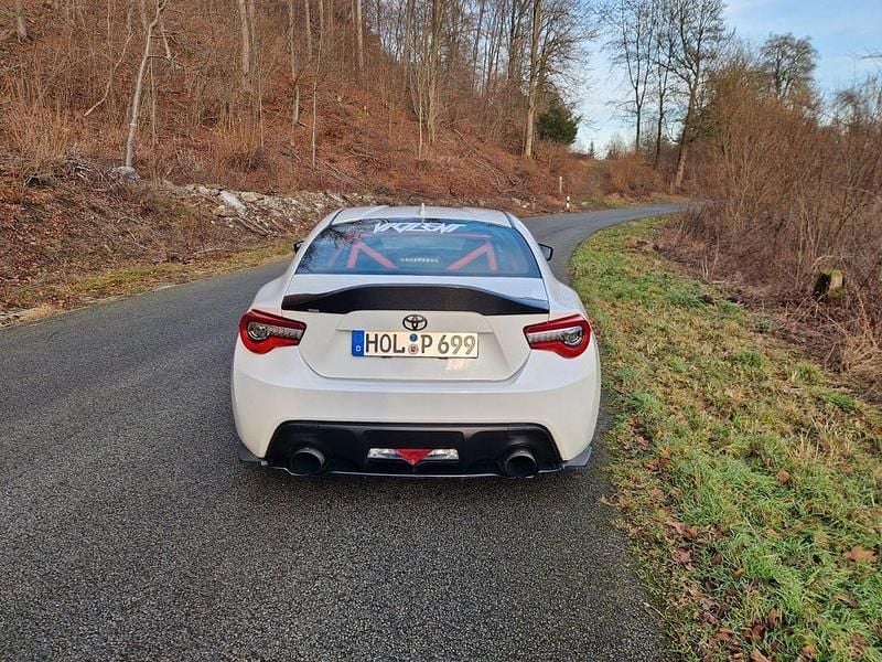Gebraucht Toyota GT86 GT 200 PS (147 kW) 2015 Weiß Coupé