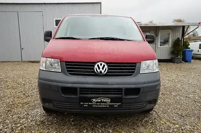 Używany VW Transporter 84 KM (61 kW) 2009 Czerwony Van
