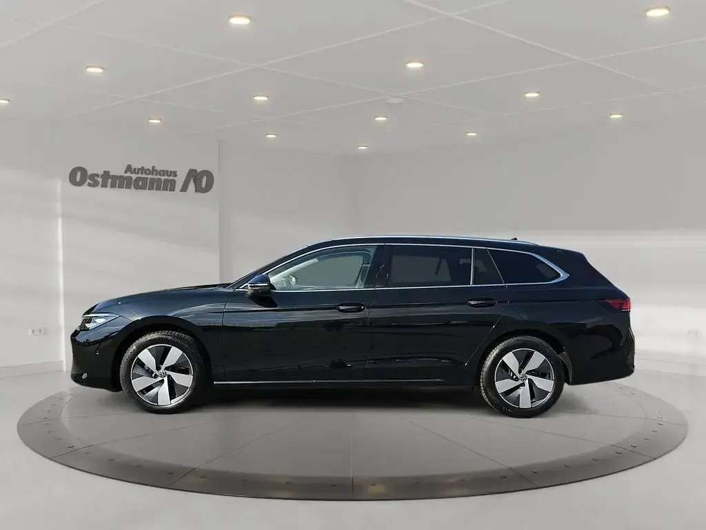 Gebraucht VW Passat Business 150 PS (110 kW) 2025 Schwarz Kombi