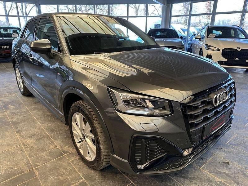 Gebraucht Audi Q2 S-Line 190 PS (139 kW) 2025 Grau SUV