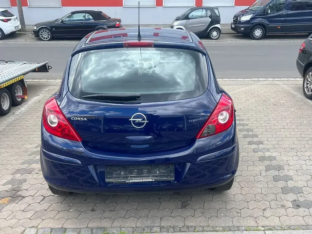 Usado Opel Corsa Selection 87 HP (63 kW) 2010 Azul Citadino