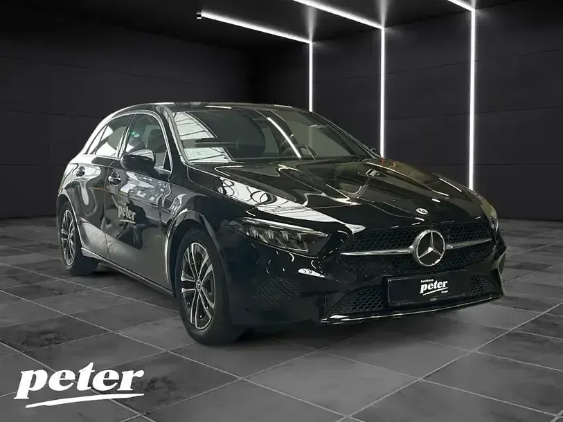 Gebraucht Mercedes A200 Progressive 163 PS (119 kW) 2026 Unilack nachtschwarz Limousine