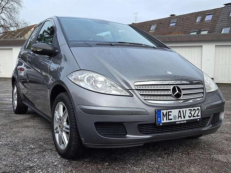 Gebraucht Mercedes A180 Edition 1 109 PS (80 kW) 2008 Mountaingrau  met. Kleinwagen